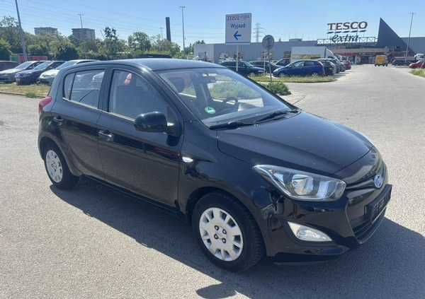 Hyundai i20 cena 16900 przebieg: 194000, rok produkcji 2012 z Szczecin małe 172